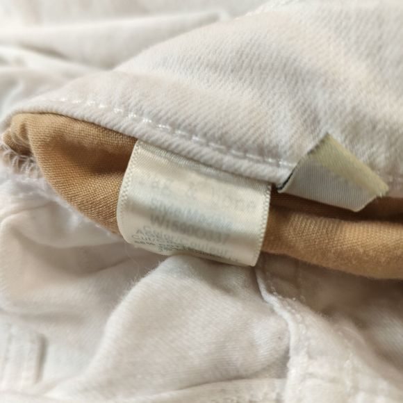 Women's Rag & Bone - Dre in Aged Bright White. Size 24. Japanese Selvedge Denim - Picture 6 of 10